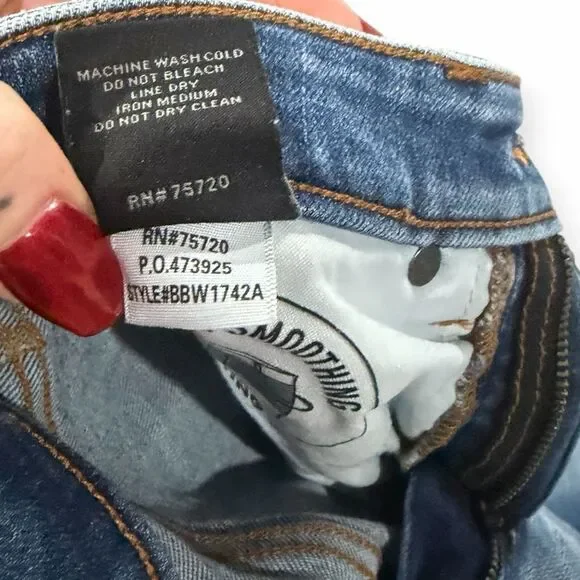 BUCKLE BLACK Women’s Light Wash Distressed Knee Mom Jeans Size 25 - Picture 6 of 8